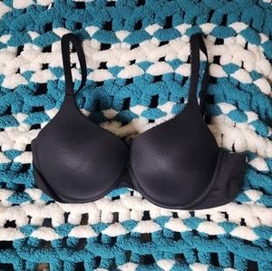 Victoria's Secret - Black 38C